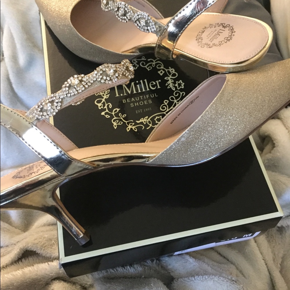 Heels - Picture 5 of 5